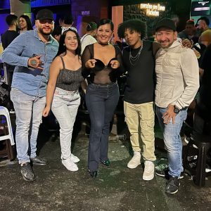 Networking empresarial organizado por DYN Representaciones en Medellín